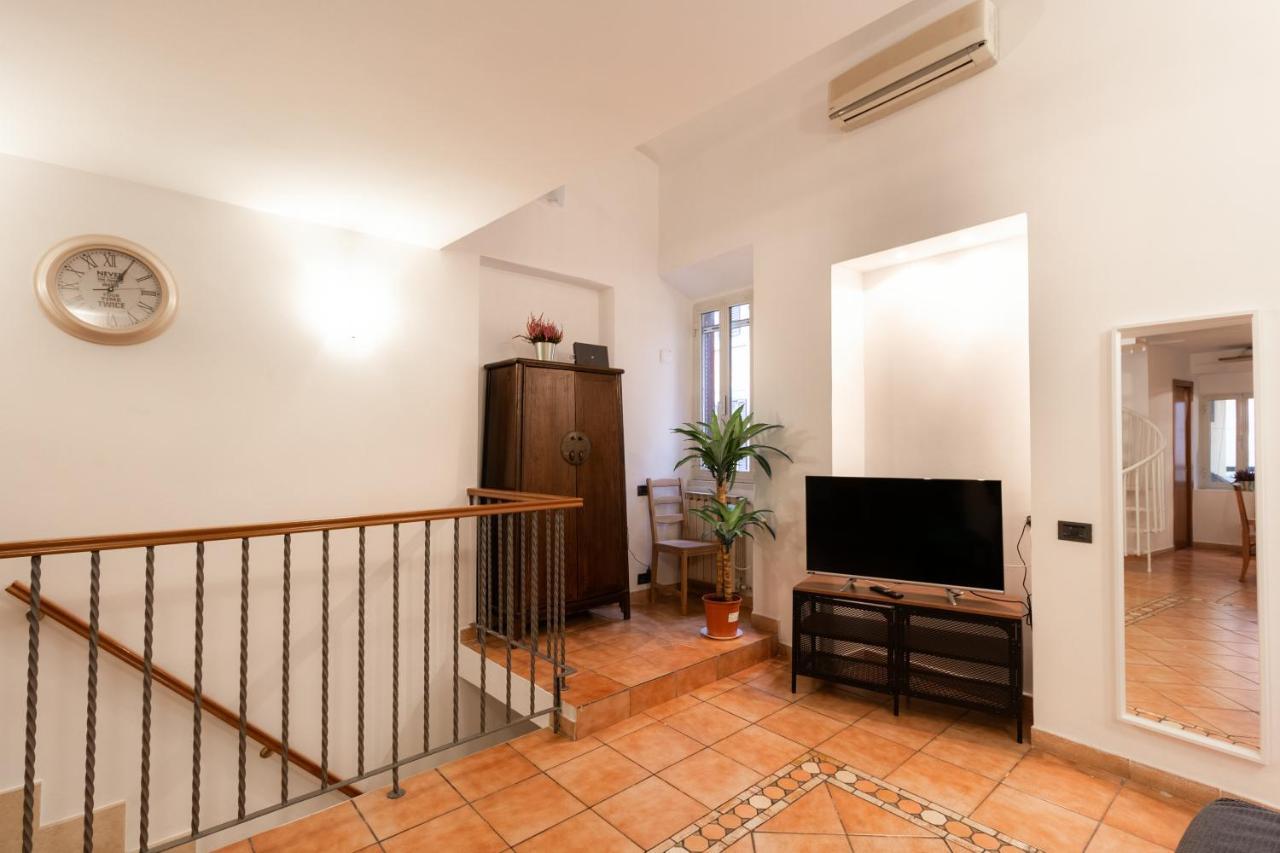 Trastevere Four Seasons Trilussa 1 Rome Exterior photo